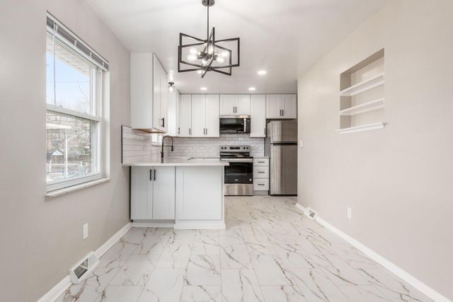 1340 Bronwyn Avenue, Columbus, OH 43204