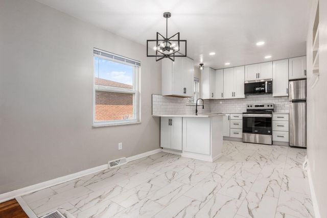 1340 Bronwyn Avenue, Columbus, OH 43204