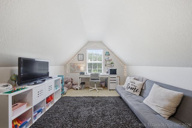 9215 E 156th Street N, Collinsville, OK 74021