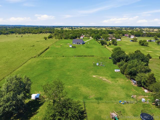 9215 E 156th Street N, Collinsville, OK 74021