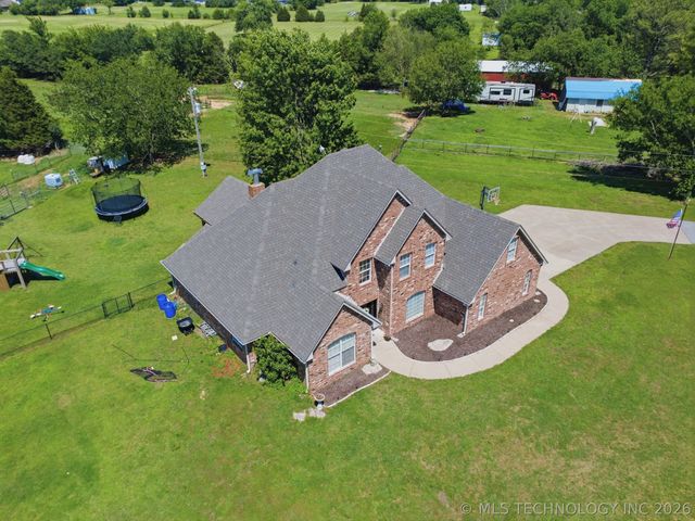 9215 E 156th Street N, Collinsville, OK 74021