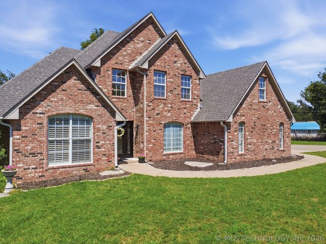 9215 E 156th Street N, Collinsville, OK 74021