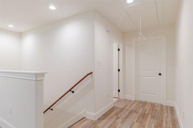 346 Webb ST, Smithville, TX 78957