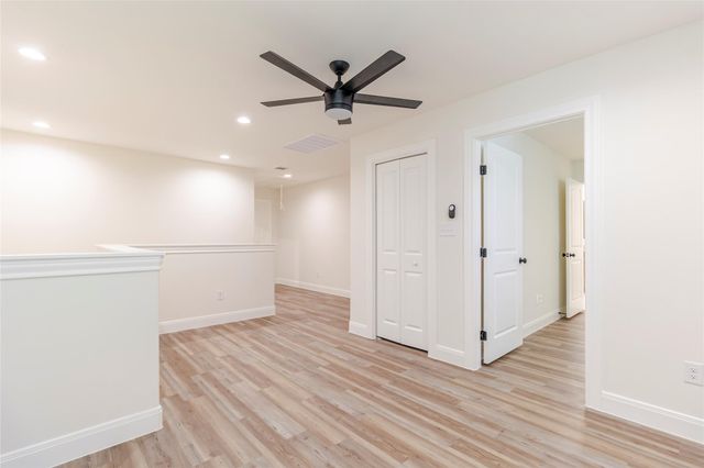 346 Webb ST, Smithville, TX 78957