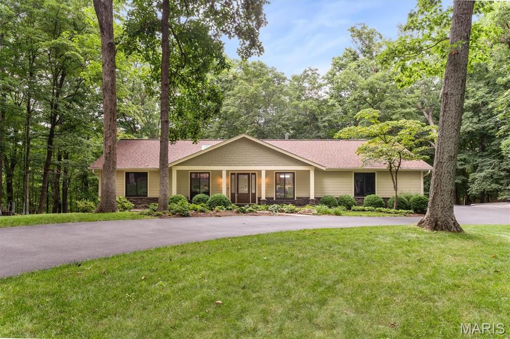 18347 Woodland Meadows Drive, Wildwood, MO 63038