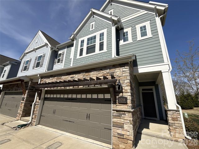 11218 Cobb Creek Court, Charlotte, NC 28277