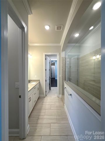 11218 Cobb Creek Court, Charlotte, NC 28277