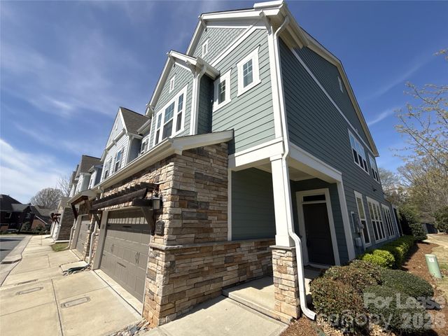 11218 Cobb Creek Court, Charlotte, NC 28277