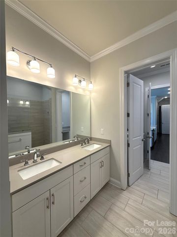 11218 Cobb Creek Court, Charlotte, NC 28277