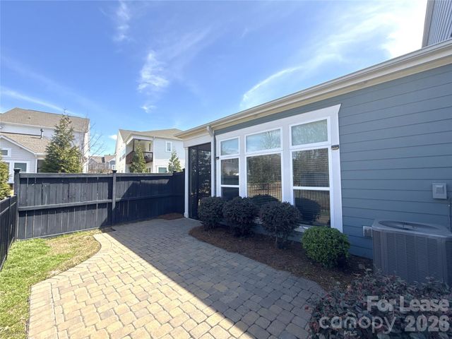 11218 Cobb Creek Court, Charlotte, NC 28277