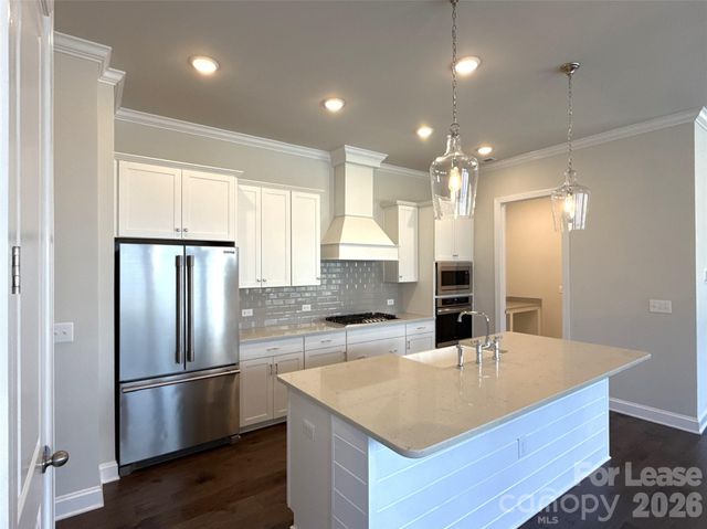 11218 Cobb Creek Court, Charlotte, NC 28277