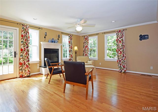 51 Webster Acres, Webster Groves, MO 63119