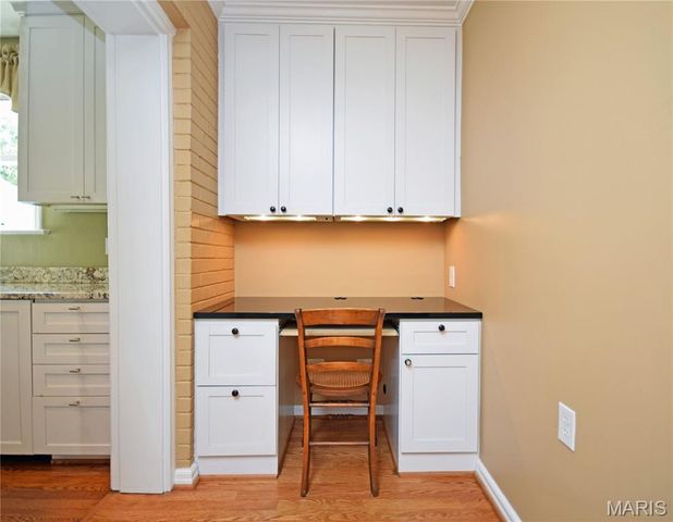 51 Webster Acres, Webster Groves, MO 63119