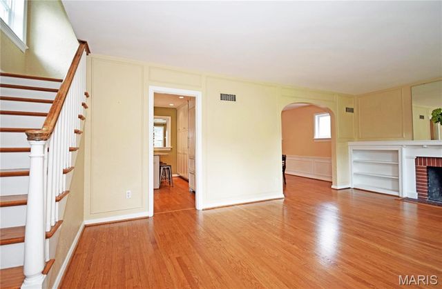 51 Webster Acres, Webster Groves, MO 63119