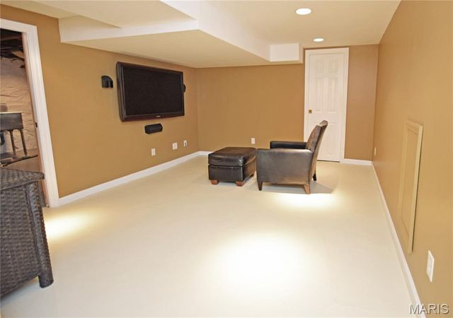 51 Webster Acres, Webster Groves, MO 63119