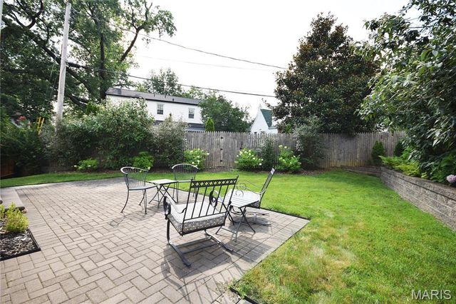 51 Webster Acres, Webster Groves, MO 63119