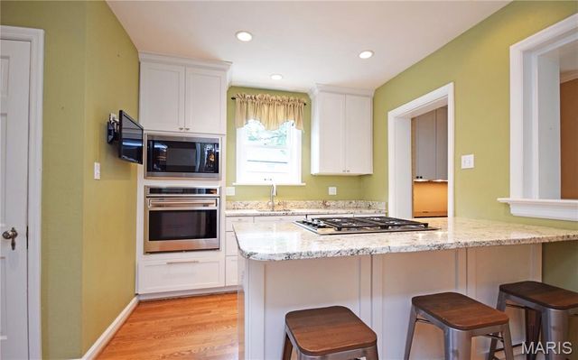 51 Webster Acres, Webster Groves, MO 63119