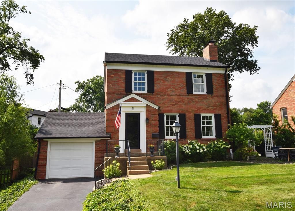 51 Webster Acres, Webster Groves, MO 63119