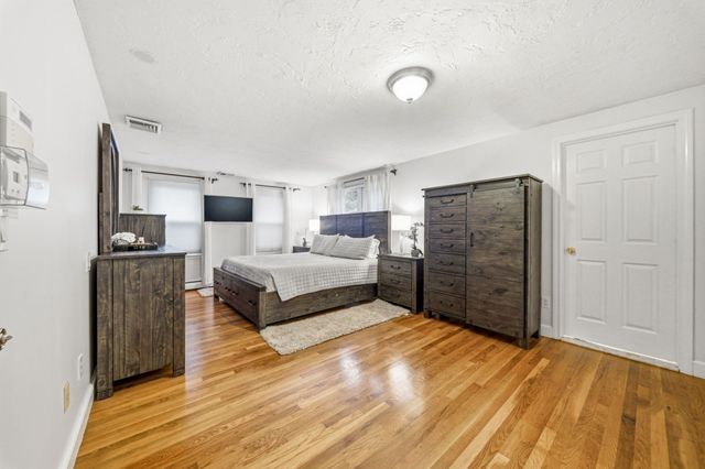 21 Monisa Kay Dr, Plymouth, MA 02360