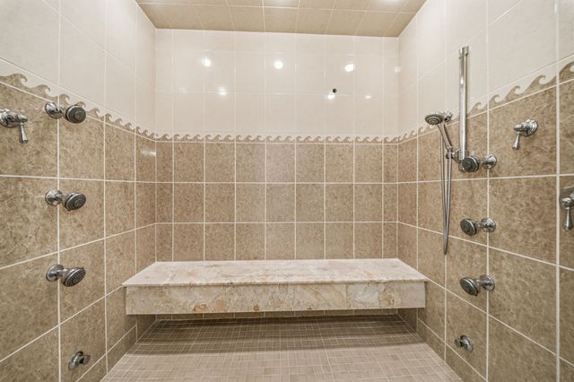 21 Monisa Kay Dr, Plymouth, MA 02360
