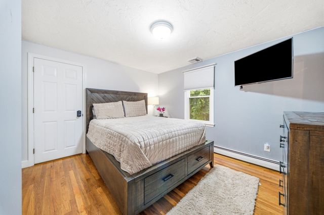 21 Monisa Kay Dr, Plymouth, MA 02360