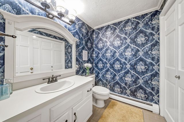 21 Monisa Kay Dr, Plymouth, MA 02360
