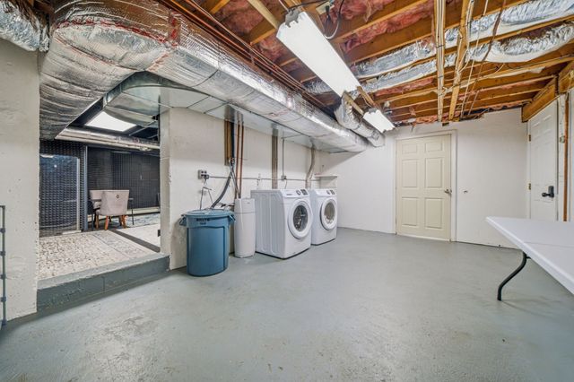 21 Monisa Kay Dr, Plymouth, MA 02360