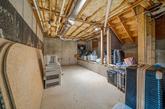 21 Monisa Kay Dr, Plymouth, MA 02360