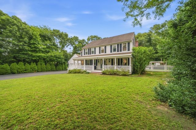21 Monisa Kay Dr, Plymouth, MA 02360