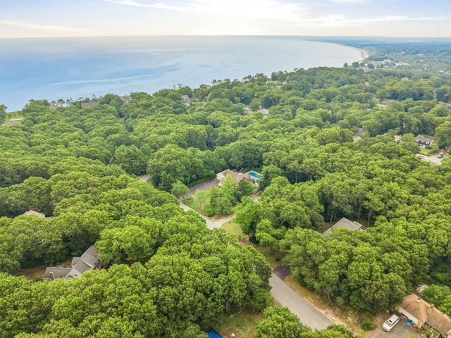 21 Monisa Kay Dr, Plymouth, MA 02360