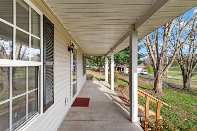 4721 Highway 52, E, Lafayette, TN 37083