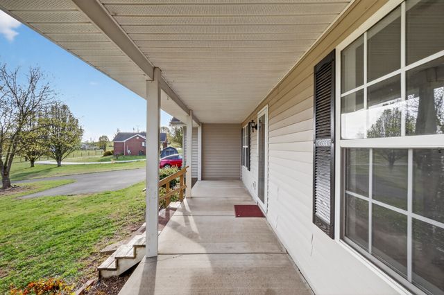 4721 Highway 52, E, Lafayette, TN 37083