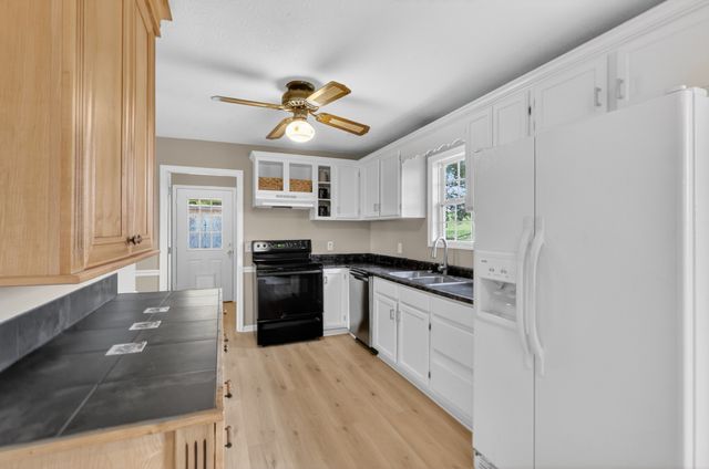 4721 Highway 52, E, Lafayette, TN 37083