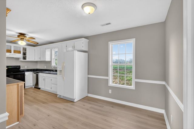 4721 Highway 52, E, Lafayette, TN 37083