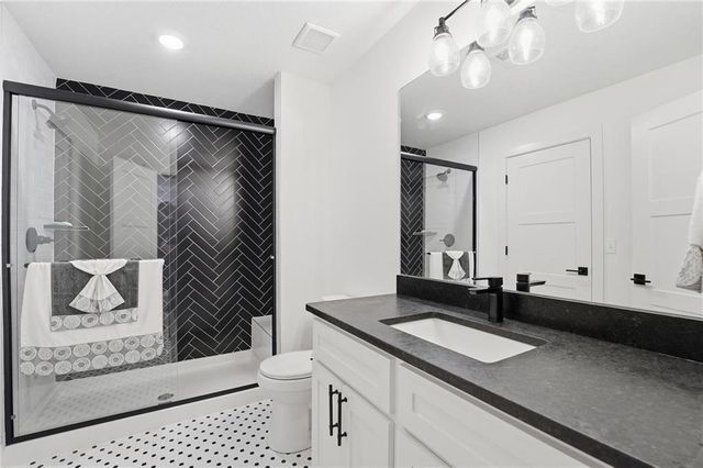 9702 NW 75th Street, Weatherby Lake, MO 64152