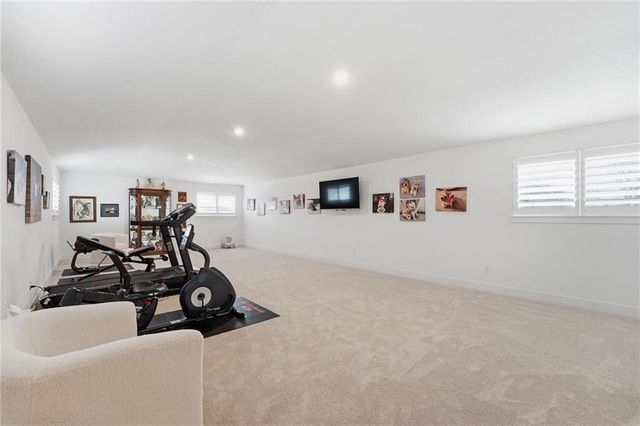 9702 NW 75th Street, Weatherby Lake, MO 64152