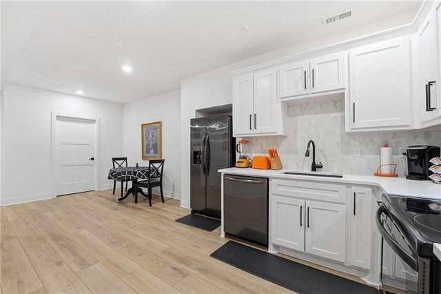 9702 NW 75th Street, Weatherby Lake, MO 64152