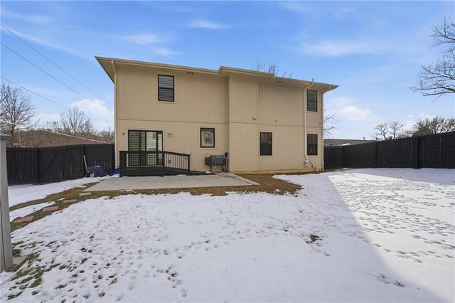 9702 NW 75th Street, Weatherby Lake, MO 64152