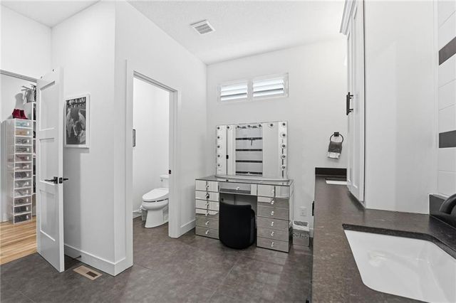 9702 NW 75th Street, Weatherby Lake, MO 64152