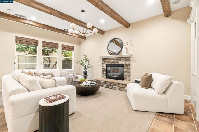 5325 Pembroke Way, San Ramon, CA 94582