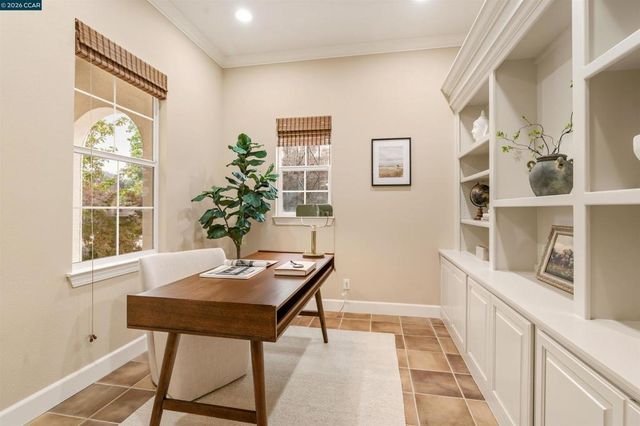 5325 Pembroke Way, San Ramon, CA 94582