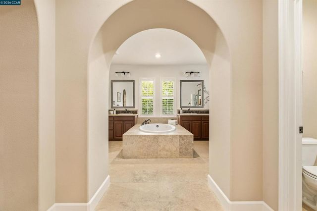 5325 Pembroke Way, San Ramon, CA 94582