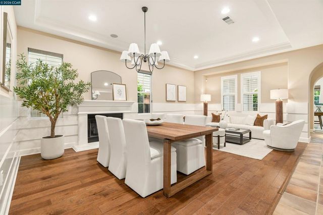 5325 Pembroke Way, San Ramon, CA 94582