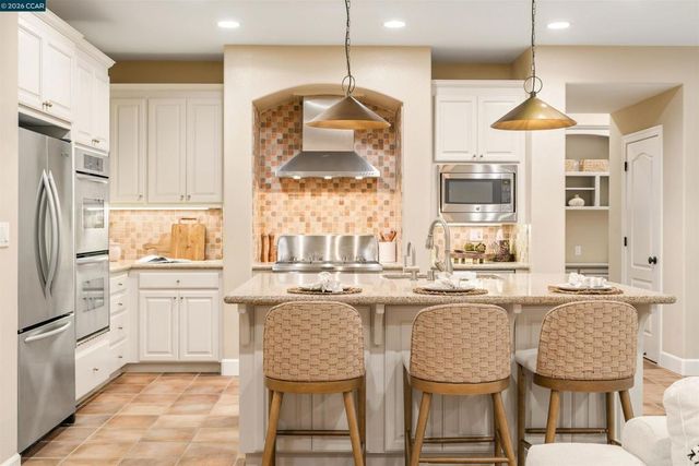 5325 Pembroke Way, San Ramon, CA 94582