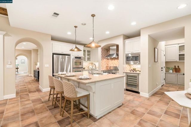 5325 Pembroke Way, San Ramon, CA 94582