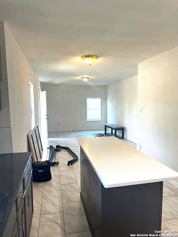 106 Contienental, San Antonio, TX 78228