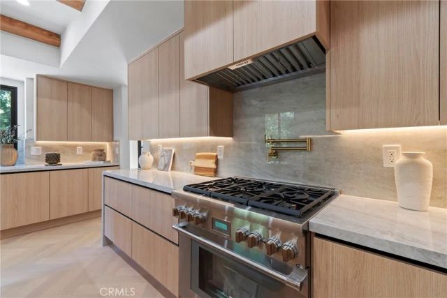 4437 Balboa, Encino, CA 91316