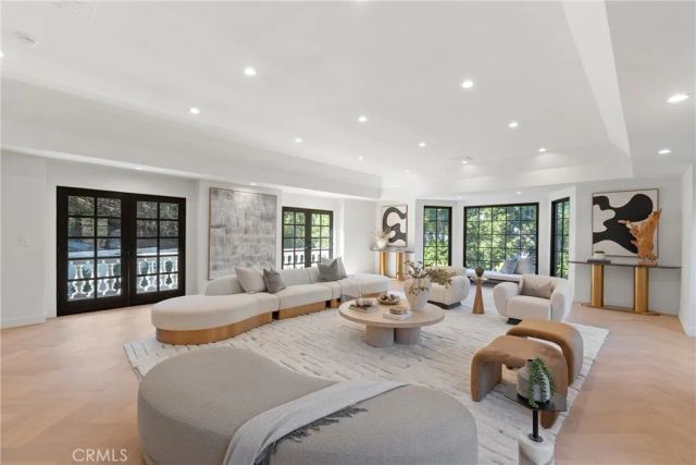 4437 Balboa, Encino, CA 91316