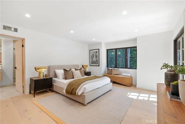 4437 Balboa, Encino, CA 91316