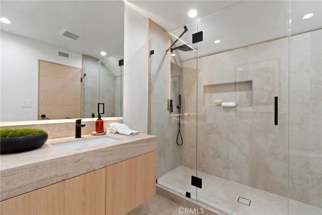 4437 Balboa, Encino, CA 91316